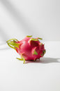 Dragon fruits red 300~400G per pc  /1 kg